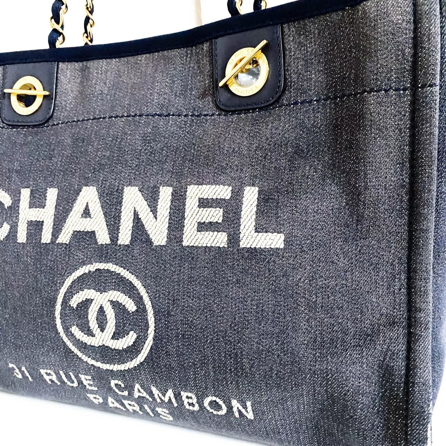 CHANEL Deauville Tote