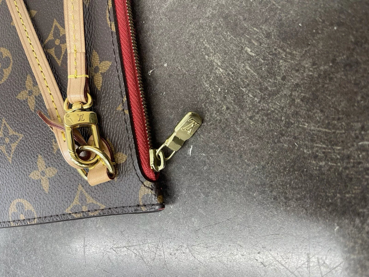 LOUIS VUITTON Neverfull Monogram MM Red Pochette