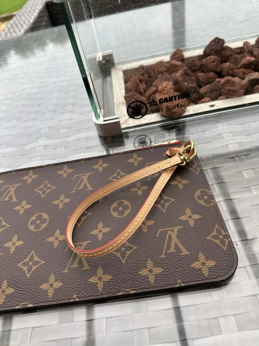 Louis Vuitton Monogram Neverfull Pouch Pochette MM GM