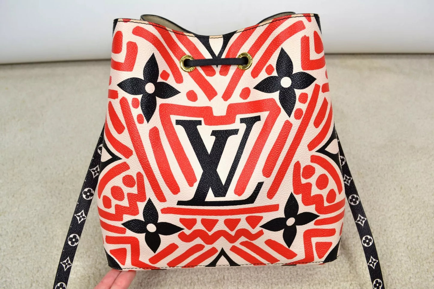 Louis Vuitton Neonoe MM Giant Monogram Red Black Hobo Shoulder Bag Handbag Purse